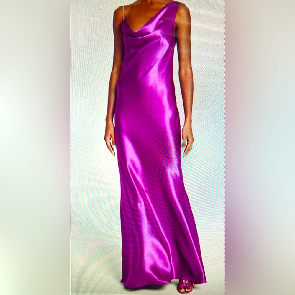 SEXY•HOCO•WEDDING•NEW•SLEEK ICONIC SATIN GOWN•by Adrianna Papell